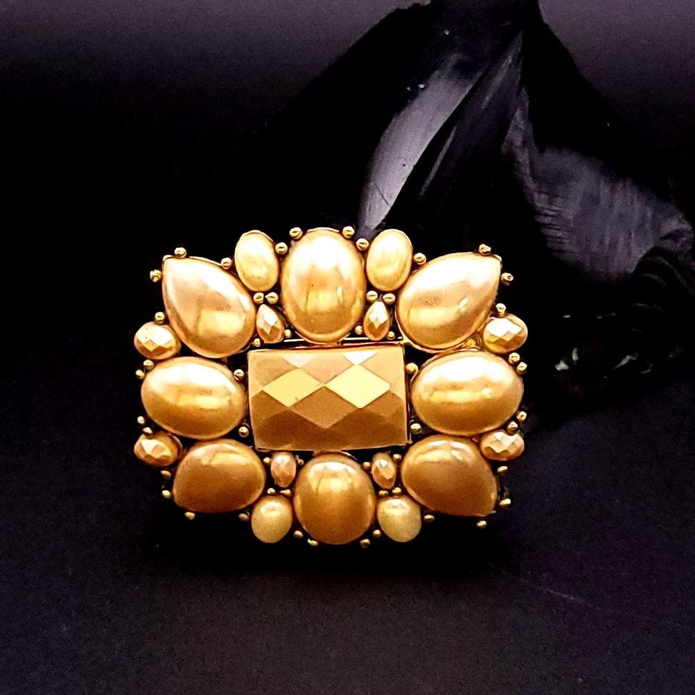 Vintage 90s LC Champagne Faux Pearl Brooch Gold Tone Statement Pin